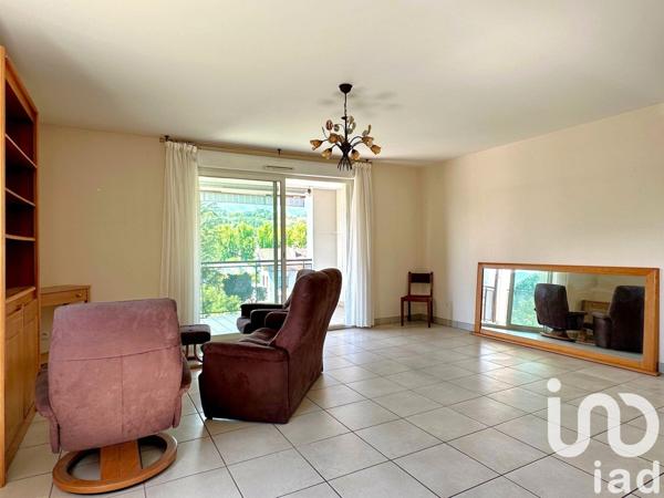 Appartement 3 pièces de 69 m² à Chambéry (73000)