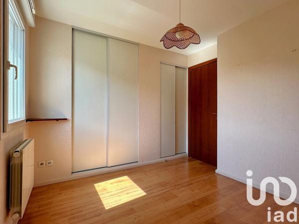 Appartement 3 pièces de 69 m² à Chambéry (73000)