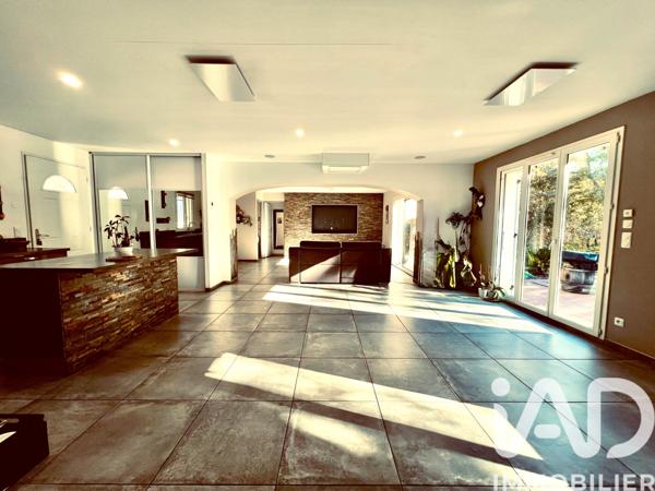 Maison à vendre 5 pièces 120 m² Nans-les-Pins