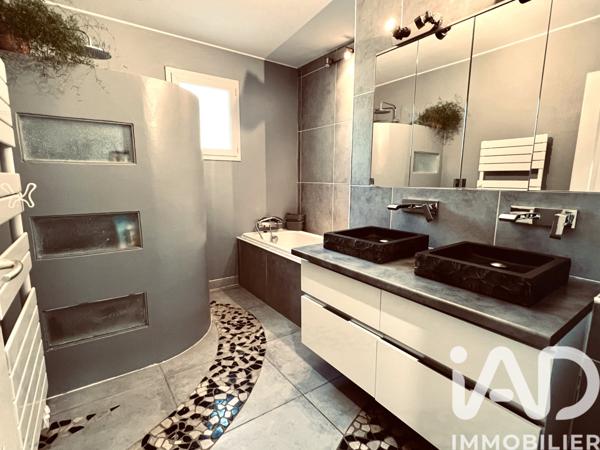 Maison à vendre 5 pièces 120 m² Nans-les-Pins