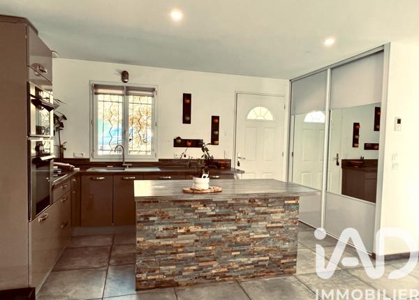 Maison à vendre 5 pièces 120 m² Nans-les-Pins