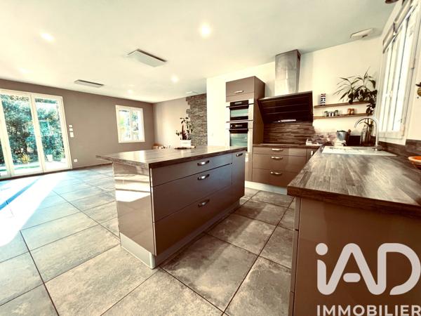 Maison à vendre 5 pièces 120 m² Nans-les-Pins