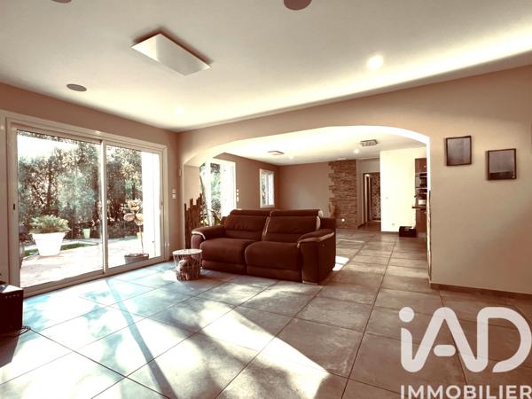 Maison à vendre 5 pièces 120 m² Nans-les-Pins