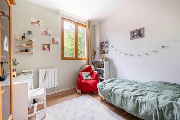 Maison familiale rénovée – 237 m² sur terrain de 1400 m² – Rambouillet, proche parc du Château