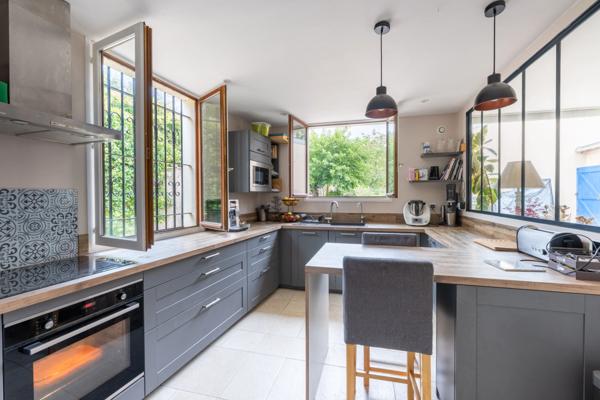Maison familiale rénovée – 237 m² sur terrain de 1400 m² – Rambouillet, proche parc du Château
