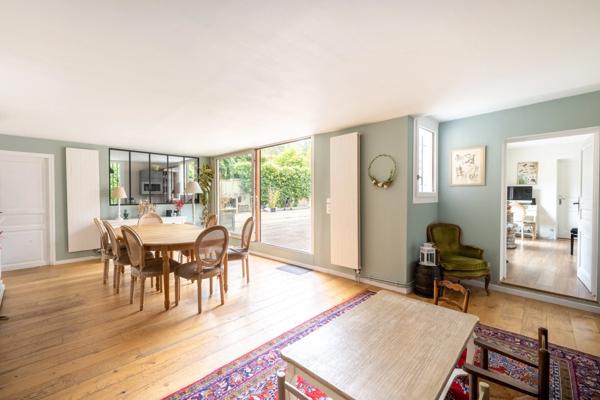 Maison familiale rénovée – 237 m² sur terrain de 1400 m² – Rambouillet, proche parc du Château