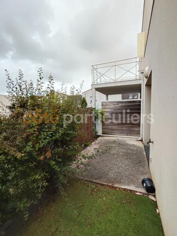 Vente
                Appartement70,33 m² - 3 Pièces -
                    LAGORD (17140)
