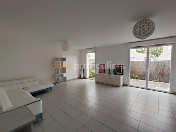 Vente
                Appartement70,33 m² - 3 Pièces -
                    LAGORD (17140)