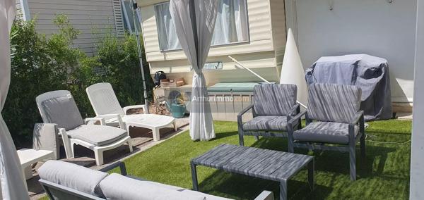Vente                                                      Terrain
                        
                                         200 m2                     à Fréjus
