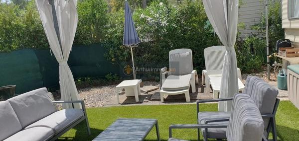 Vente                                                      Terrain
                        
                                         200 m2                     à Fréjus