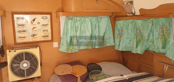 Vente                                                      Terrain
                        
                                         200 m2                     à Fréjus