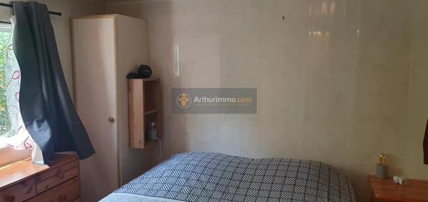 Vente                                                      Terrain
                        
                                         200 m2                     à Fréjus