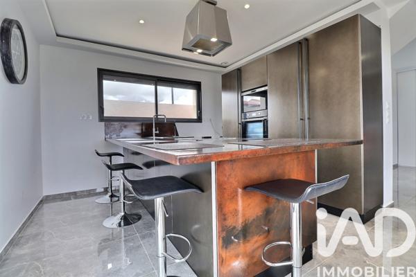 Maison à vendre 6 pièces 143 m² Claira