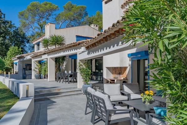 Maison à vendre à Valbonne (06560) - Alpes-Maritimes