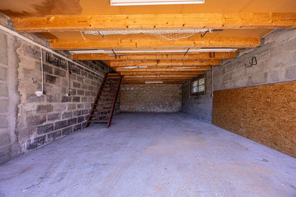 Dépendance à vendre à Périgny - 80 m², terrain 257 m², exposition Sud