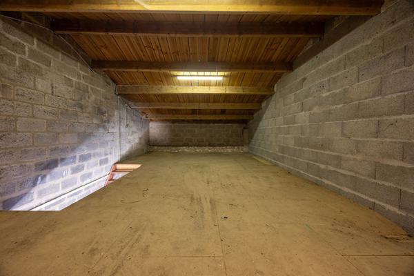 Dépendance à vendre à Périgny - 80 m², terrain 257 m², exposition Sud