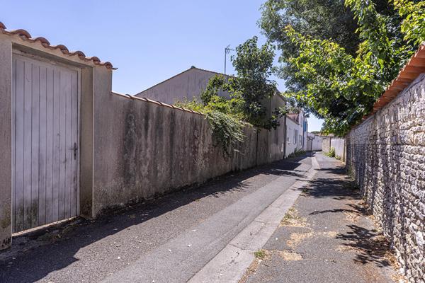 Dépendance à vendre à Périgny - 80 m², terrain 257 m², exposition Sud