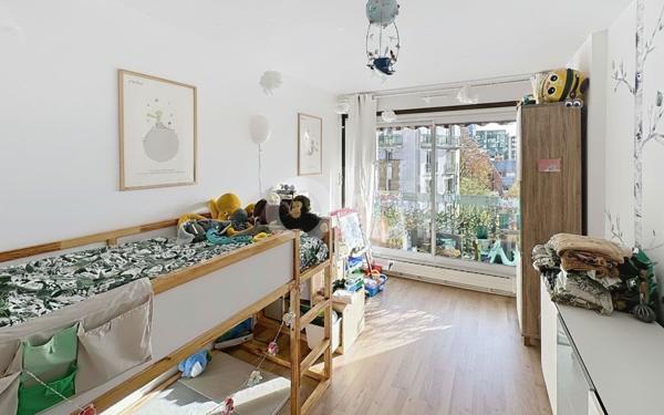 Appartement à vendre    3 pièces • 68 m2 Paris 15