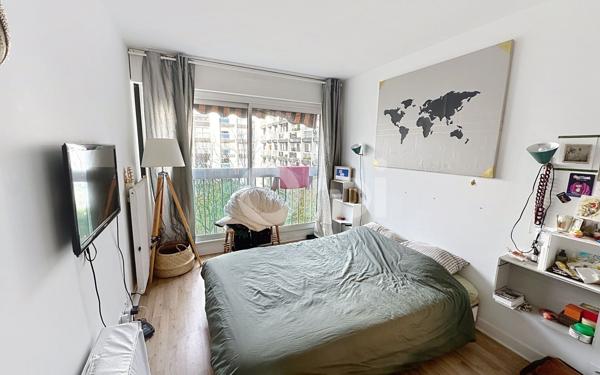 Appartement à vendre    3 pièces • 68 m2 Paris 15