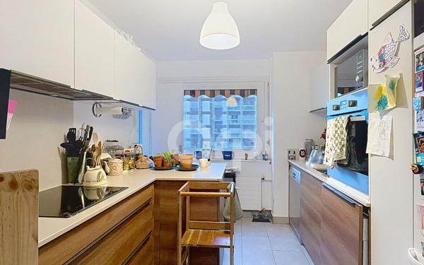 Appartement à vendre    3 pièces • 68 m2 Paris 15