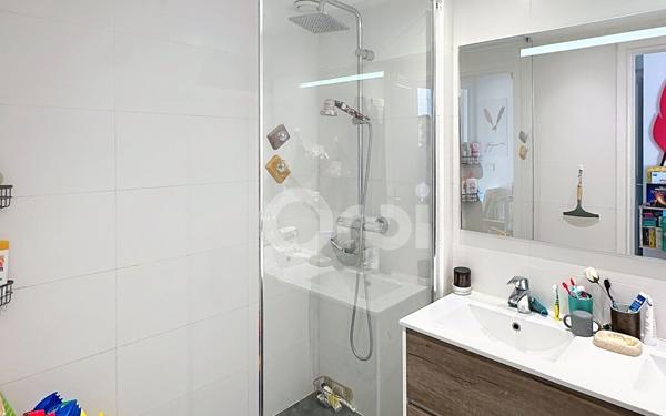 Appartement à vendre    3 pièces • 68 m2 Paris 15