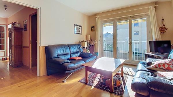 EXCLUSIVITÉ / NANTES - SAINT-FÉLIX_ ILE DE VERSAILLES / Appartement T4 3 chambres, balcon exposé SO, place de parking, cave