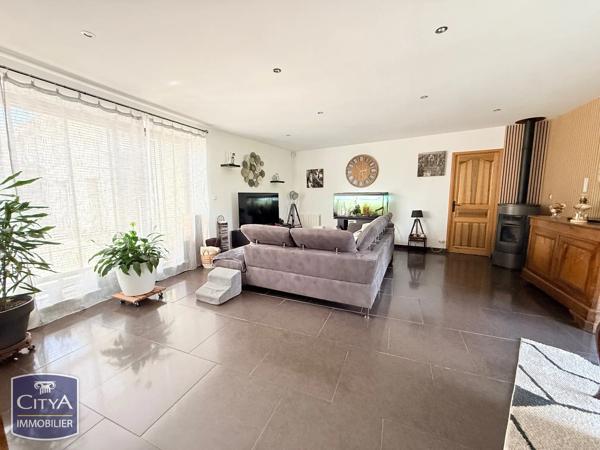 Maison à vendre 5 pièces 125m² La Roche-Rigault (86200)