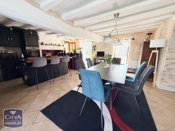 Maison à vendre 5 pièces 125m² La Roche-Rigault (86200)