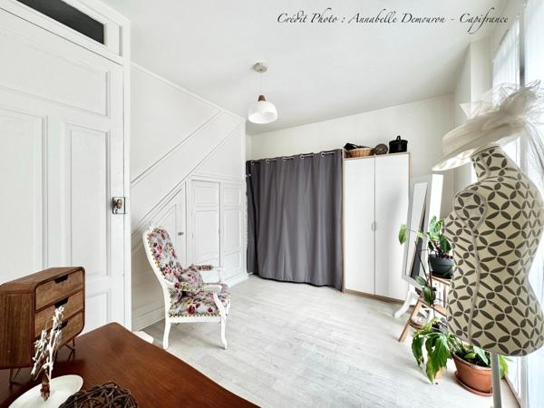 CÉBAZAT HYPERCENTRE – MAISON DE CARACTÈRE + T2 INDÉPENDANT – 183 m² HABITABLES ENV. – DÉPENDANCES – EXTÉRIEURS
