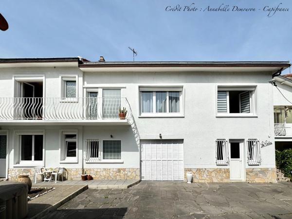 CÉBAZAT HYPERCENTRE – MAISON DE CARACTÈRE + T2 INDÉPENDANT – 183 m² HABITABLES ENV. – DÉPENDANCES – EXTÉRIEURS