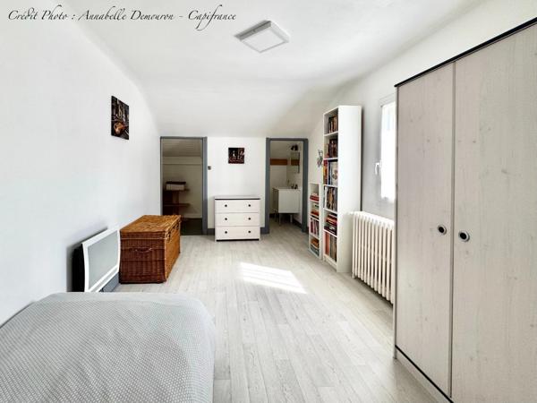 CÉBAZAT HYPERCENTRE – MAISON DE CARACTÈRE + T2 INDÉPENDANT – 183 m² HABITABLES ENV. – DÉPENDANCES – EXTÉRIEURS