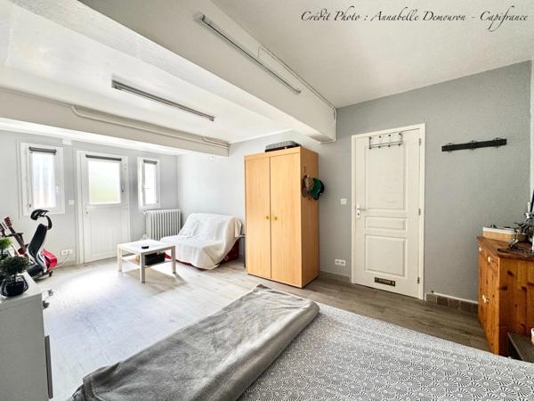 CÉBAZAT HYPERCENTRE – MAISON DE CARACTÈRE + T2 INDÉPENDANT – 183 m² HABITABLES ENV. – DÉPENDANCES – EXTÉRIEURS