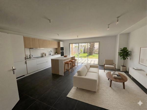 Maison avec Garage et Jardin