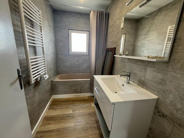 A LOUER - Appartement 2 chambres à LA CHEZE