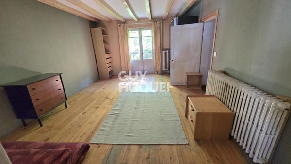 Maison de ville de caractère Montpellier Ouest 156 m2 + garage+ terrasse et jardinet