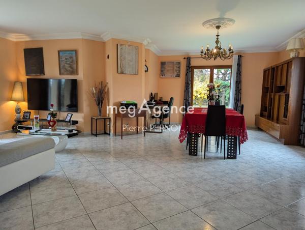 Maison à FONSORBES, 31470 - 6 pièces 240m²