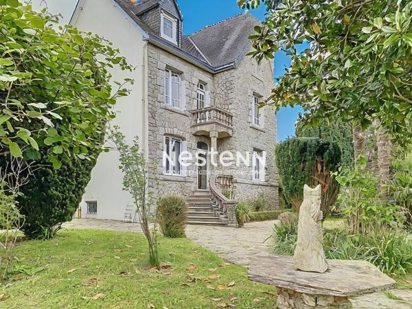 Maison de caractère en plein bourg de Moelan Sur Mer