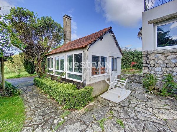 Maison de caractère en plein bourg de Moelan Sur Mer