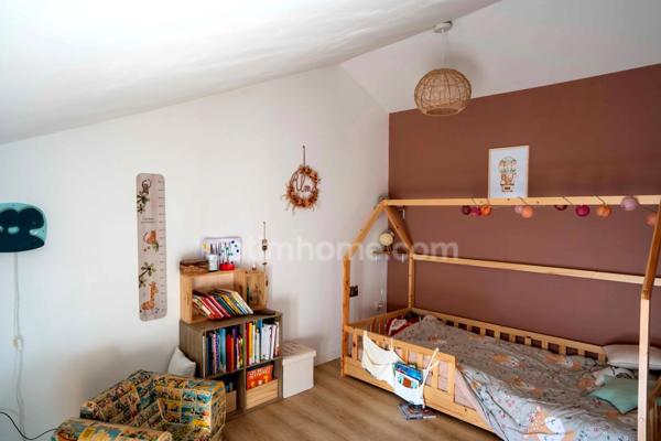 Maison familiale atypique de 153 m² – Jardin clos – Quartier calme et recherché