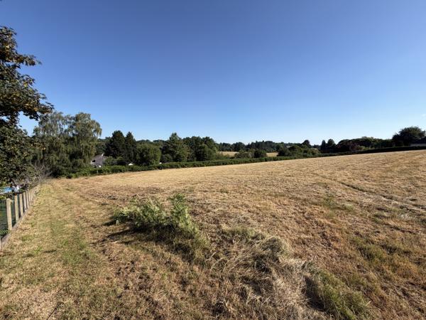 Terrain à vendre à Saint-Yrieix-la-Perche (87500) - Haute-Vienne