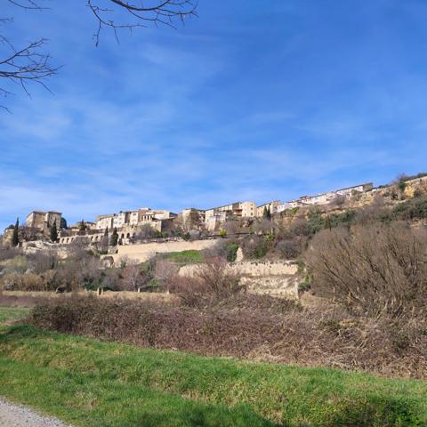 Maison récente et soignée avec piscine et garage