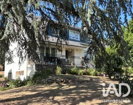 Maison à vendre 6 pièces 145,56 m² Châteauneuf-du-Faou