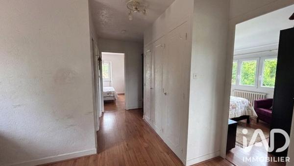Maison à vendre 6 pièces 145,56 m² Châteauneuf-du-Faou