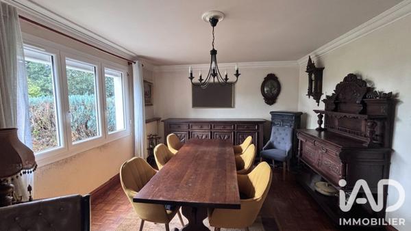 Maison à vendre 6 pièces 145,56 m² Châteauneuf-du-Faou