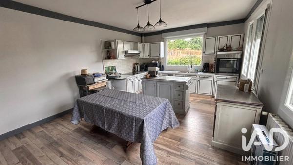 Maison à vendre 6 pièces 145,56 m² Châteauneuf-du-Faou