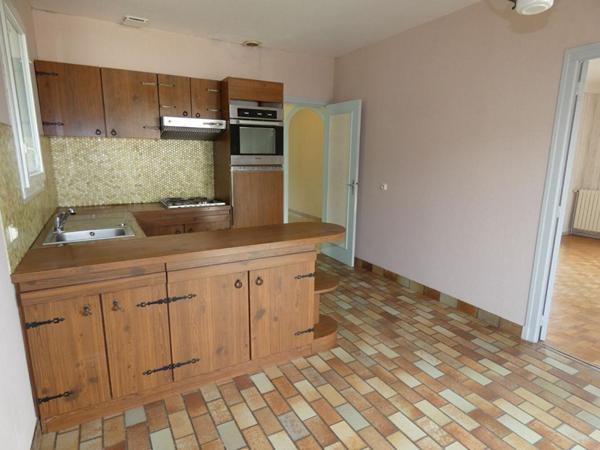 Maison sur les hauteurs de Tulle vue dégagée - au calme