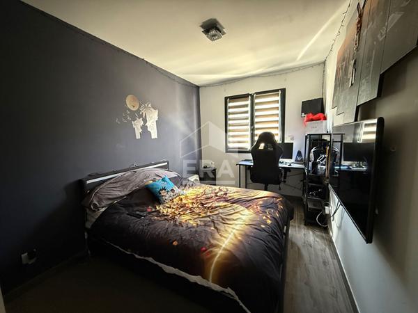 A VENDRE 83910 POURRIERES MAISON PLAIN PIED 98 M² SUR 670 M² DE JARDIN PISCINE