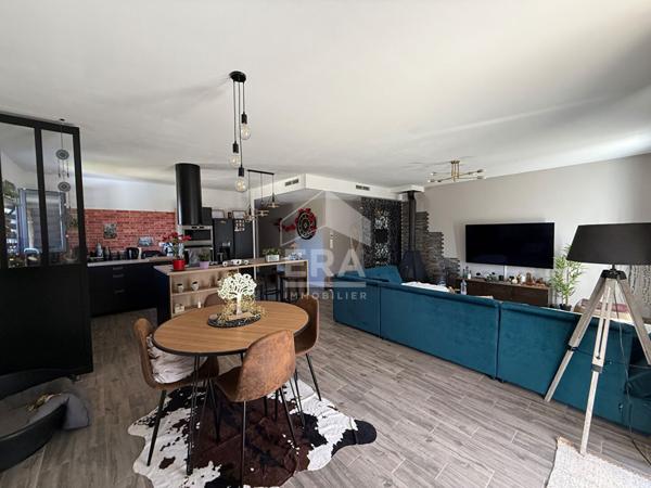 A VENDRE 83910 POURRIERES MAISON PLAIN PIED 98 M² SUR 670 M² DE JARDIN PISCINE