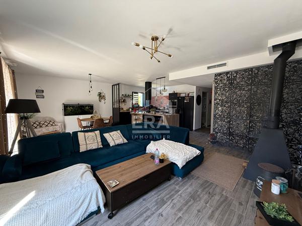 A VENDRE 83910 POURRIERES MAISON PLAIN PIED 98 M² SUR 670 M² DE JARDIN PISCINE