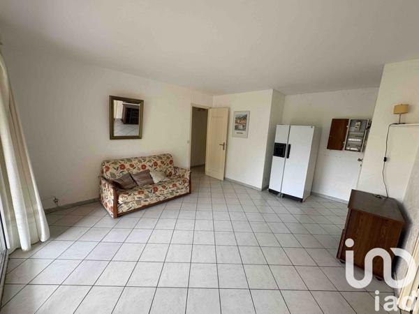 Appartement 3 pièces de 53 m² à Cavalaire-sur-Mer (83240)